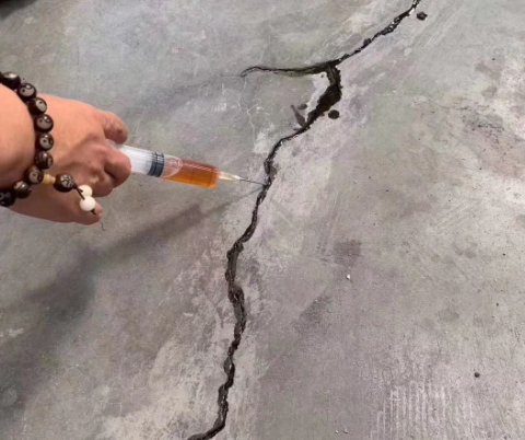 扬中混凝土裂缝修补技术详解​